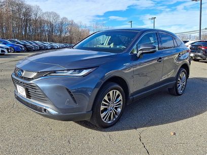 Used 2021 Toyota Venza Limited w/ Carpet Mat Package (TMS)