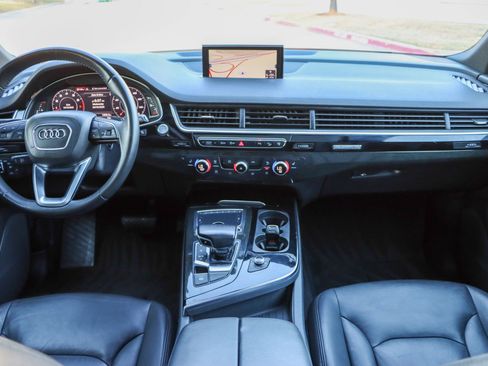 Used 2017 Audi Q7 3.0T Premium Plus w/ Premium Plus Package image 34