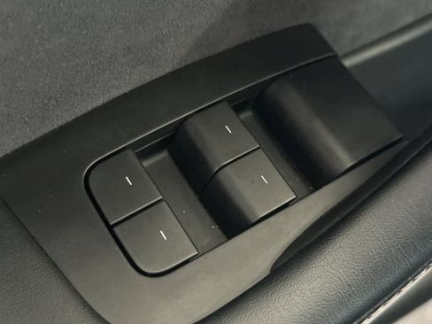 Used 2023 Tesla Model Y Long Range AWD/4WD image 14