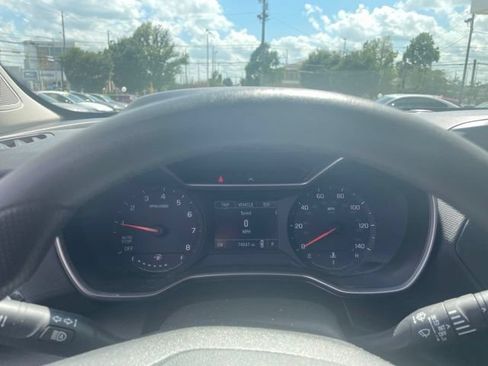 Used 2021 Chevrolet TrailBlazer LS FWD image 24