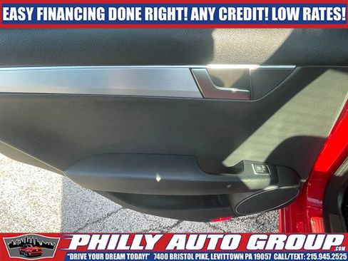 Used 2013 Mercedes-Benz C 250 Sedan image 19