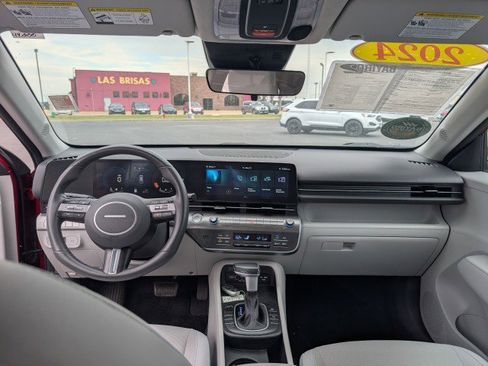 Used 2024 Hyundai Kona SEL FWD image 26