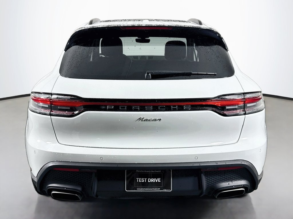 Certified 2026 Porsche Macan AWD/4WD image 10
