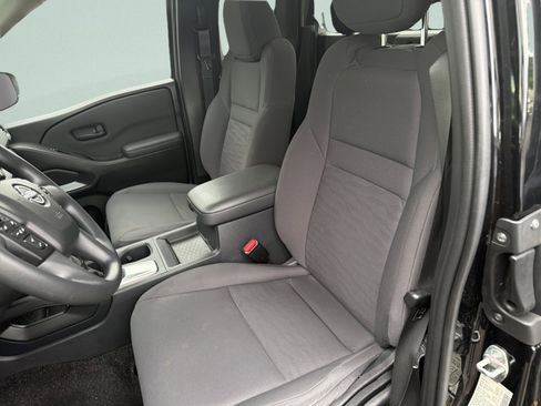 Used 2022 Nissan Frontier S RWD image 12