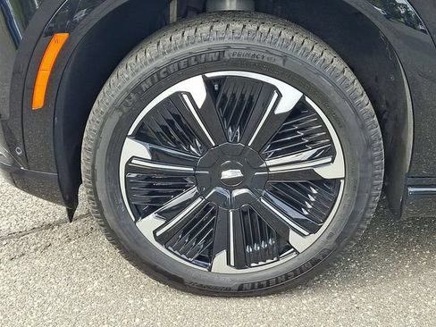 Used 2025 Cadillac Escalade IQ Sport 2 AWD/4WD image 6