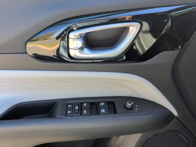 Used 2024 Jeep Compass Limited AWD/4WD image 10