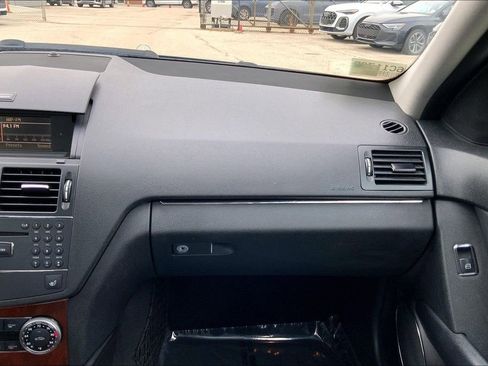 Used 2008 Mercedes-Benz C 300 Sedan image 19
