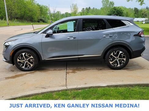 Used 2024 Kia Sportage EX FWD image 6