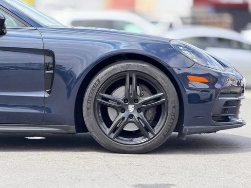 Used 2018 Porsche Panamera image 21