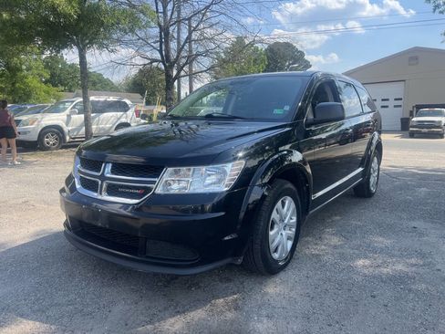 Used 2015 Dodge Journey American Value Package w/ Flexible Seating Group FWD image 2