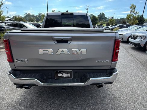 Used 2025 RAM 1500 Limited AWD/4WD image 9