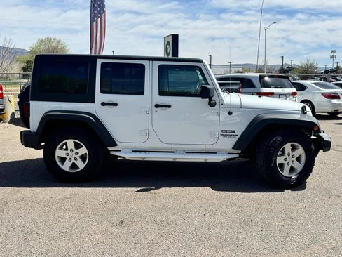 Used 2018 Jeep Wrangler Unlimited Sport S image 9