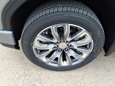 New 2026 GMC Sierra 1500 Denali w/ Denali Reserve Package image 9