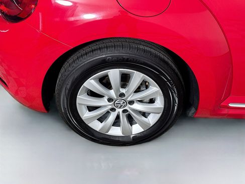 Used 2018 Volkswagen Beetle 2.0T S image 30