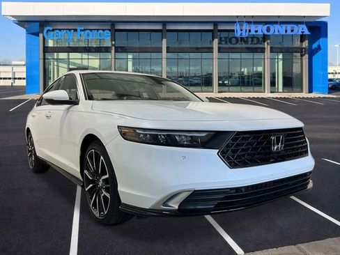 New 2026 Honda Accord Touring image 9