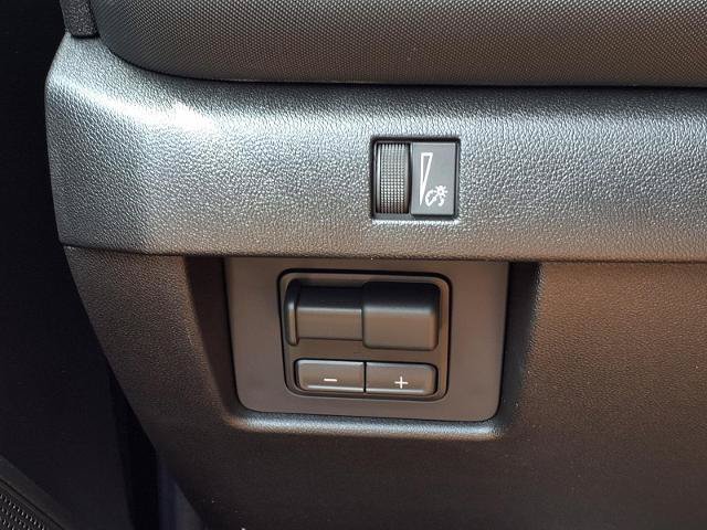 New 2026 Chevrolet Colorado Z71 w/ Midnight Edition AWD/4WD image 11