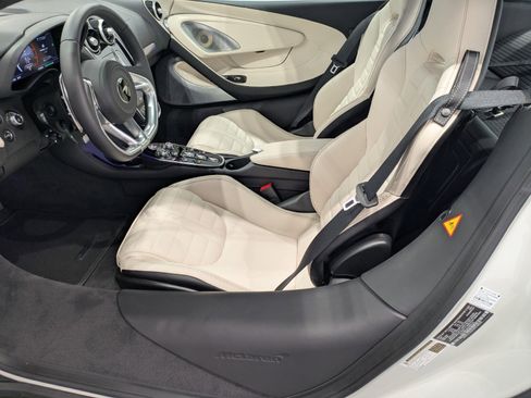 New 2025 McLaren GTS image 6