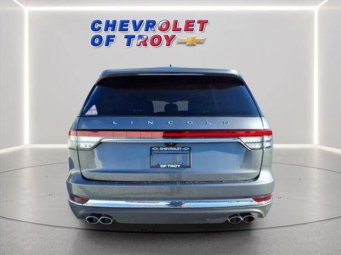 Used 2023 Lincoln Aviator AWD image 8