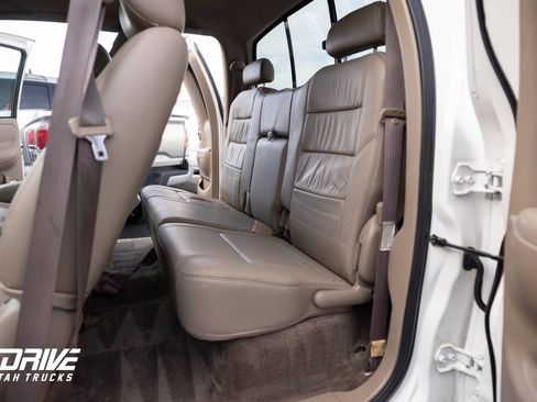 Used 2001 Toyota Tundra Limited image 17