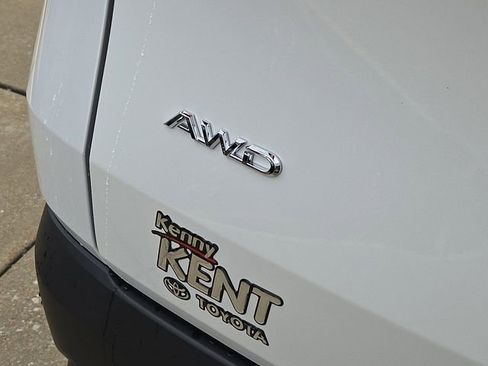 New 2026 Toyota Grand Highlander XLE image 4