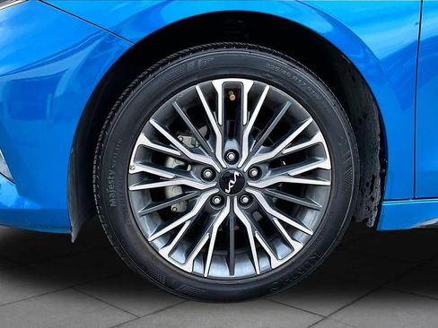 Used 2023 Kia Forte GT-Line w/ GT-Line Premium Package FWD image 11