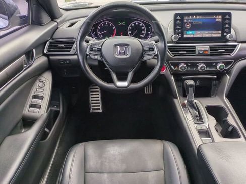 Used 2018 Honda Accord Sport image 15