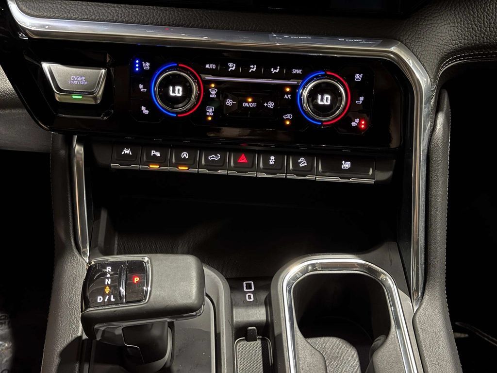 Used 2023 GMC Sierra 1500 Denali w/ Denali Reserve Package AWD/4WD image 19