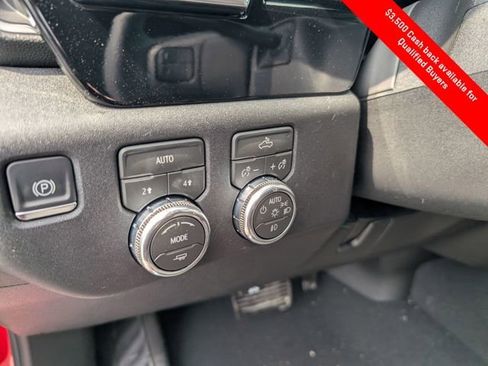 New 2026 GMC Sierra 1500 Elevation image 17