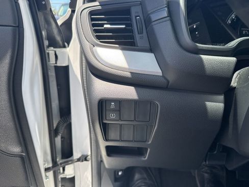 Used 2019 Honda CR-V LX image 18