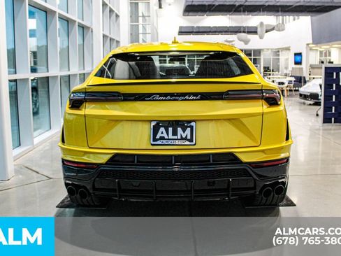 Used 2023 Lamborghini Urus S AWD/4WD image 8