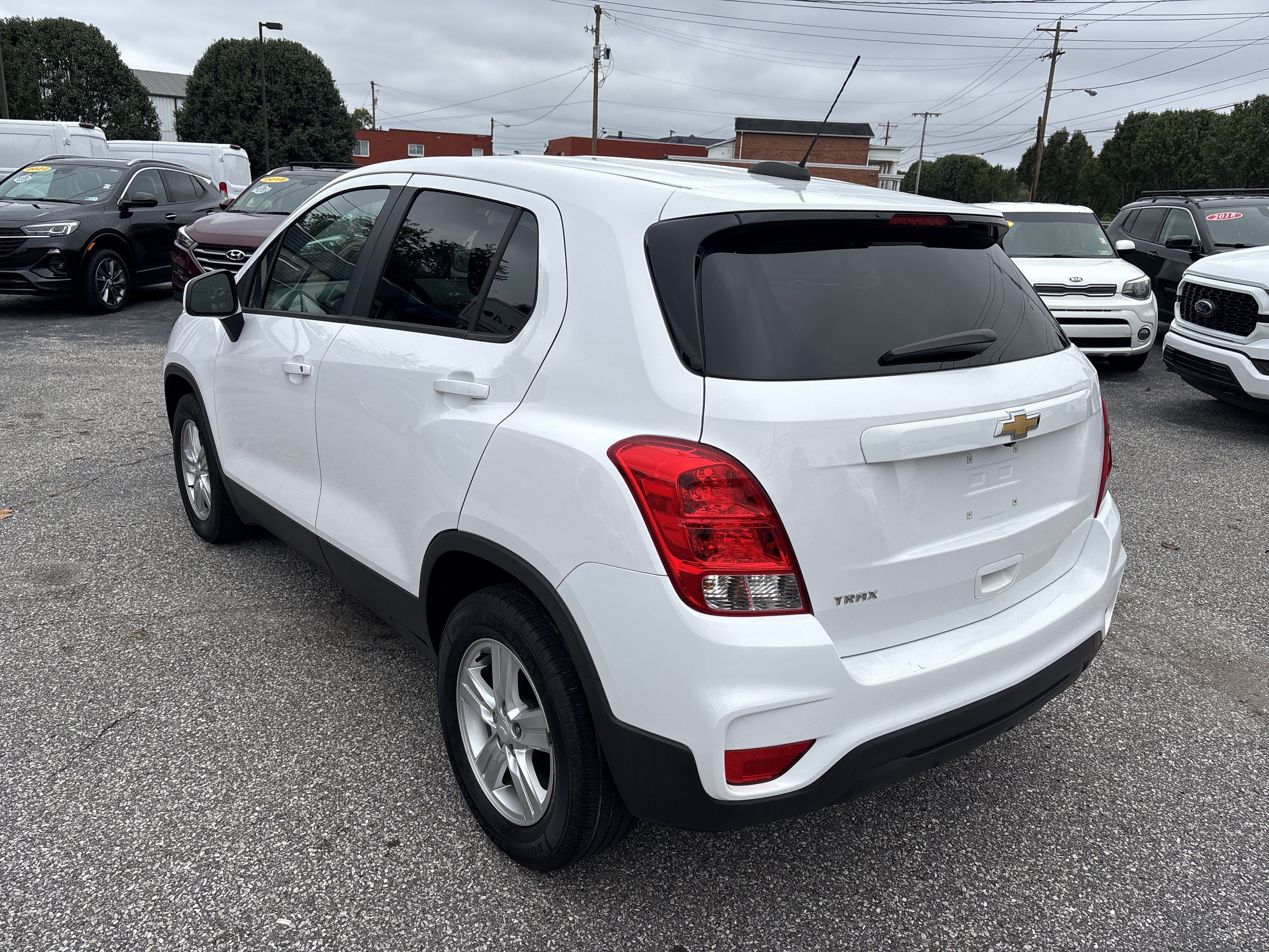 Used 2020 Chevrolet Trax LS w/ Tint and Cruise Package FWD image 4