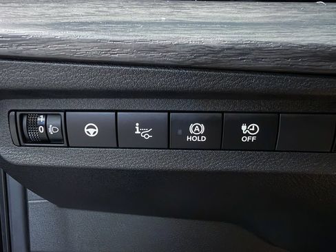 Certified 2023 Nissan Ariya AWD image 29