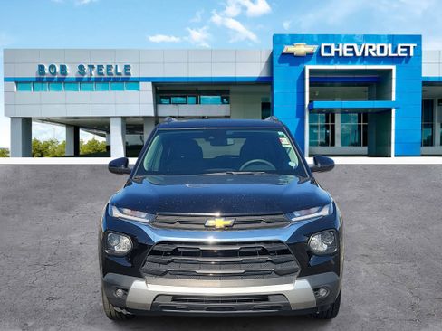 Used 2022 Chevrolet TrailBlazer LT image 2