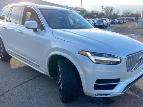 Used 2019 Volvo XC90 T6 Inscription w/ Luxury Package image 3