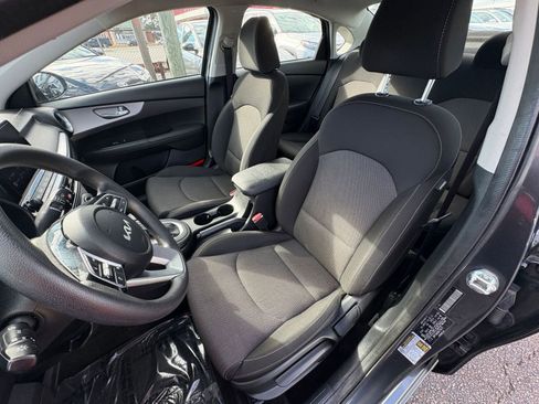 Used 2024 Kia Forte LXS image 34