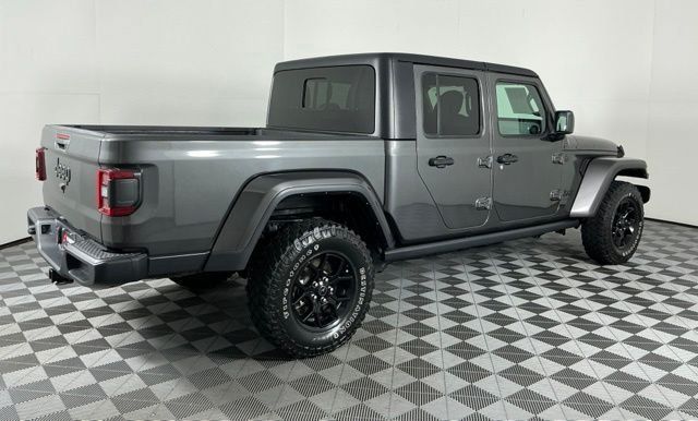 Used 2024 Jeep Gladiator Sport AWD/4WD image 7
