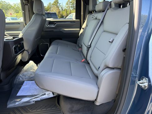 New 2026 Chevrolet Silverado 2500 LTZ w/ LTZ Convenience Package image 20