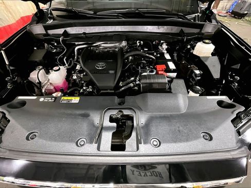 Used 2024 Toyota Grand Highlander Platinum image 31