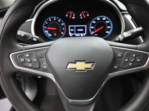 Used 2023 Chevrolet Malibu LT FWD image 9