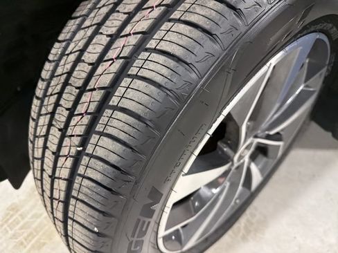 Used 2023 Audi Q5 2.0T Premium Plus AWD/4WD image 8