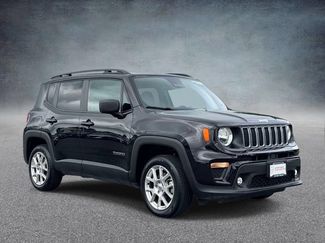 Used 2022 Jeep Renegade Latitude w/ Convenience Group AWD/4WD video 1