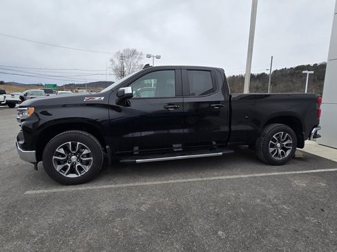 Used 2025 Chevrolet Silverado 1500 LT image 7