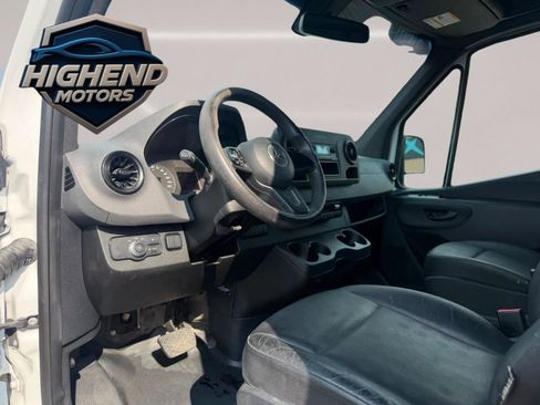 Used 2020 Mercedes-Benz Sprinter 2500 w/ Driver Convenience Package image 11