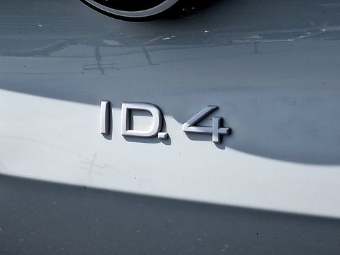 Certified 2024 Volkswagen ID.4 Pro AWD/4WD image 29