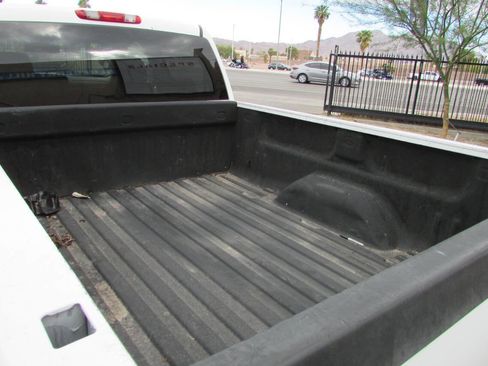 Used 2007 Chevrolet Silverado 2500 LT w/ 2LT Convenience Package image 14