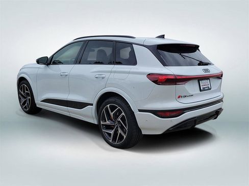 New 2027 Audi SQ6 e-tron Premium Plus AWD/4WD image 4
