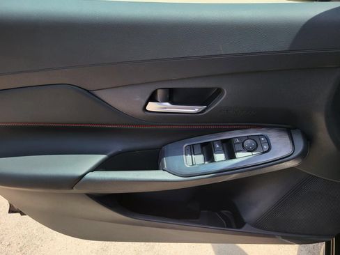 New 2026 Nissan Sentra SR FWD image 16