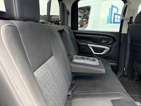 Used 2017 Nissan Titan SV AWD/4WD image 25