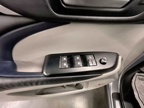 Used 2014 Toyota Highlander Limited Platinum image 22