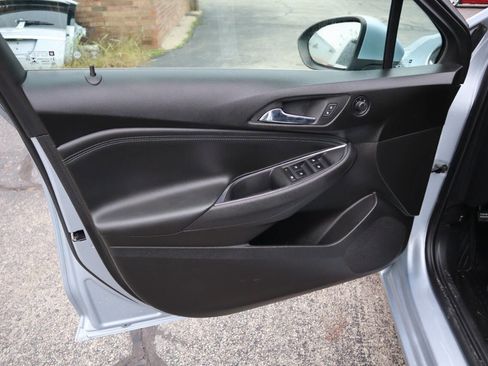 Used 2018 Chevrolet Cruze LT w/ Leather Package image 23